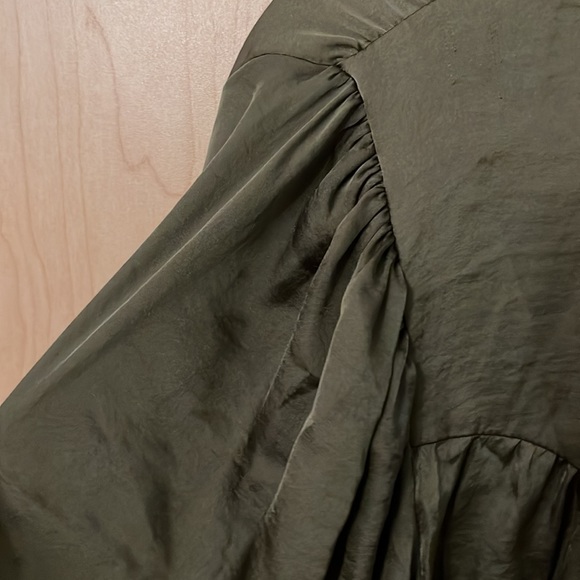 Misa Los Angeles Ida Top Green Short Sleeve Size S - Picture 6 of 16